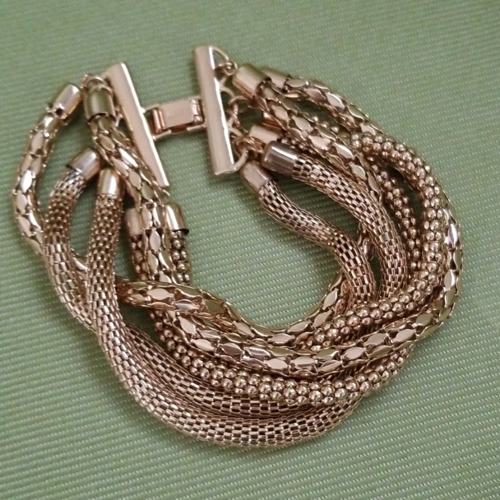 Gold bracelet